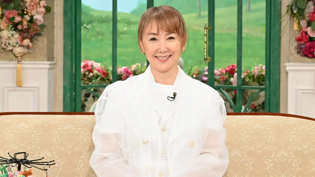 東 ちづる 何 歳