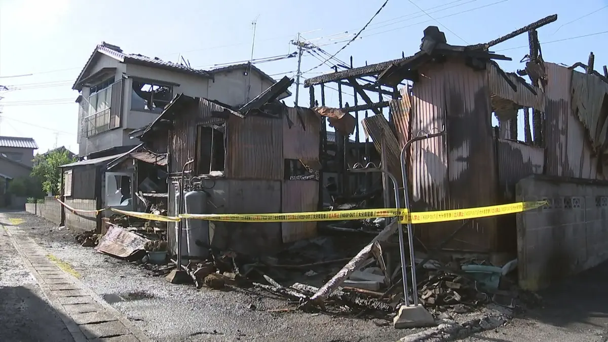 日テレNEWS NNN 8月13日(木) 11:58 宇佐市の住宅火事 焼け跡から