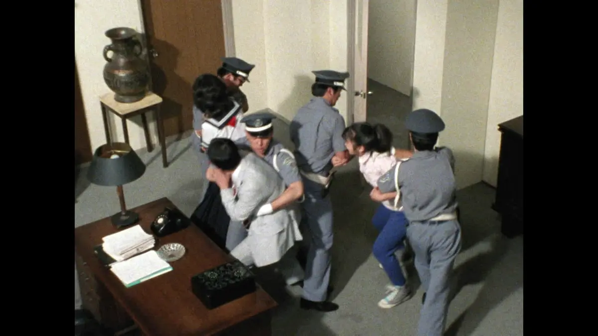 スケバン刑事 2月1日(日)放送分 第17話「鷹の羽学園は燃えているか